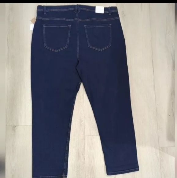 ANGELS | Women's Dark Wash Soft Everluxe Slimming Curve Enhancing  Skinn… - Picture 4 of 5